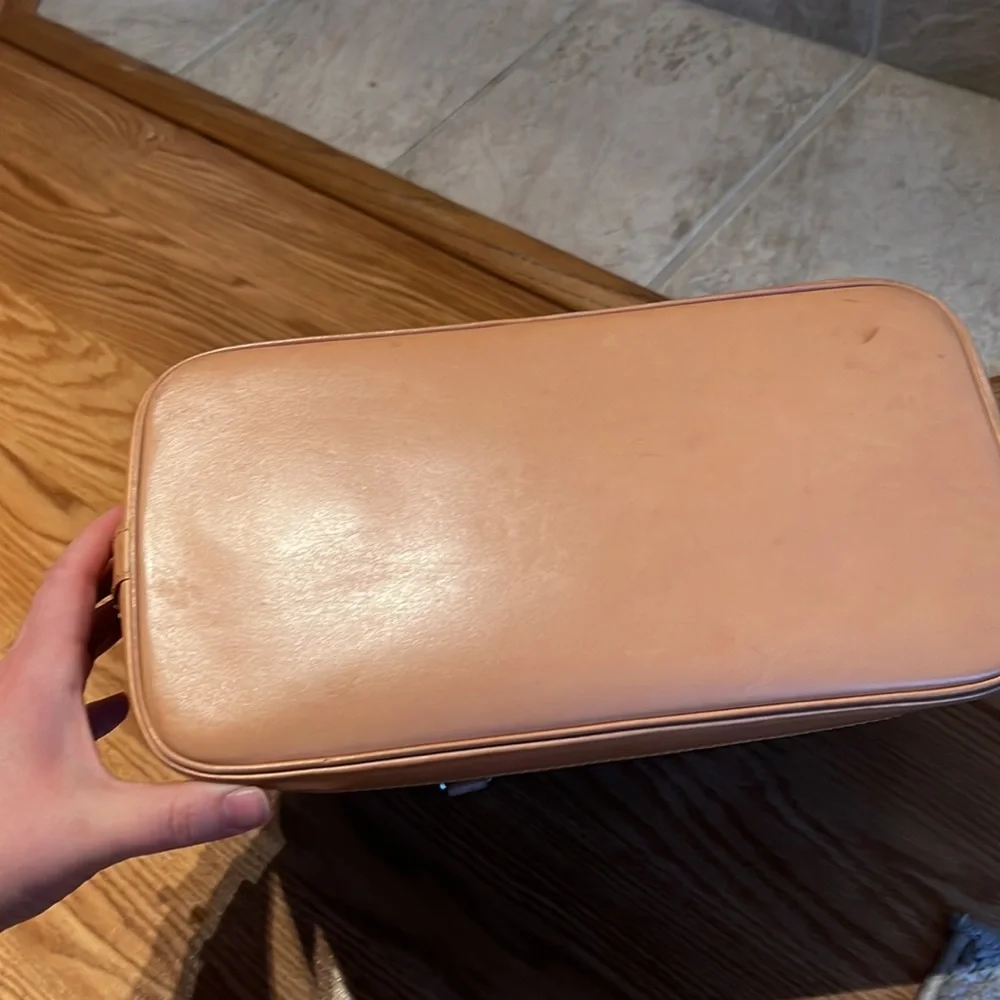 - Gorgeous preloved Alma PM
